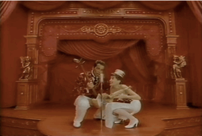 cuoi-rung-ron-voi-24-dieu-ky-quac-chi-co-o-nhat-ban